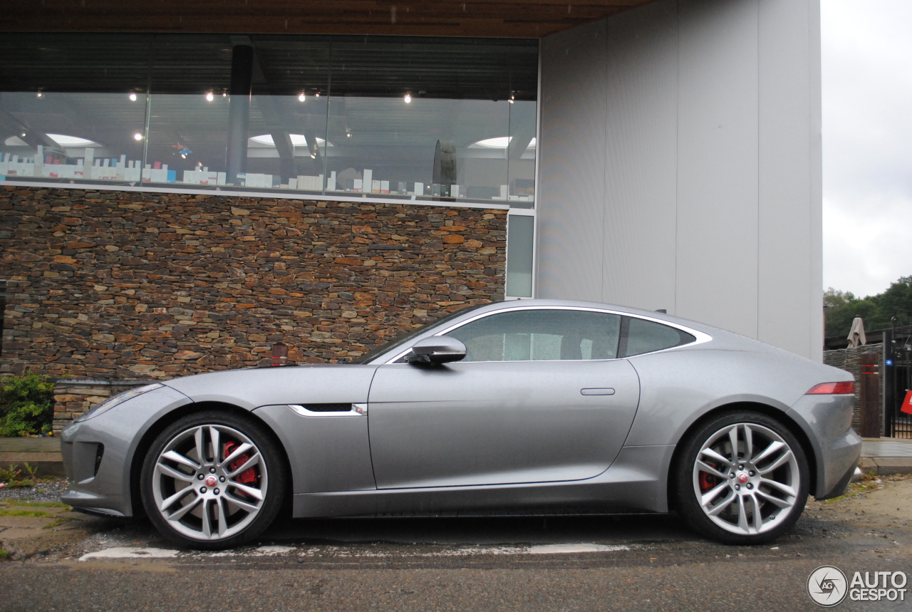 Jaguar F-TYPE R Coupé