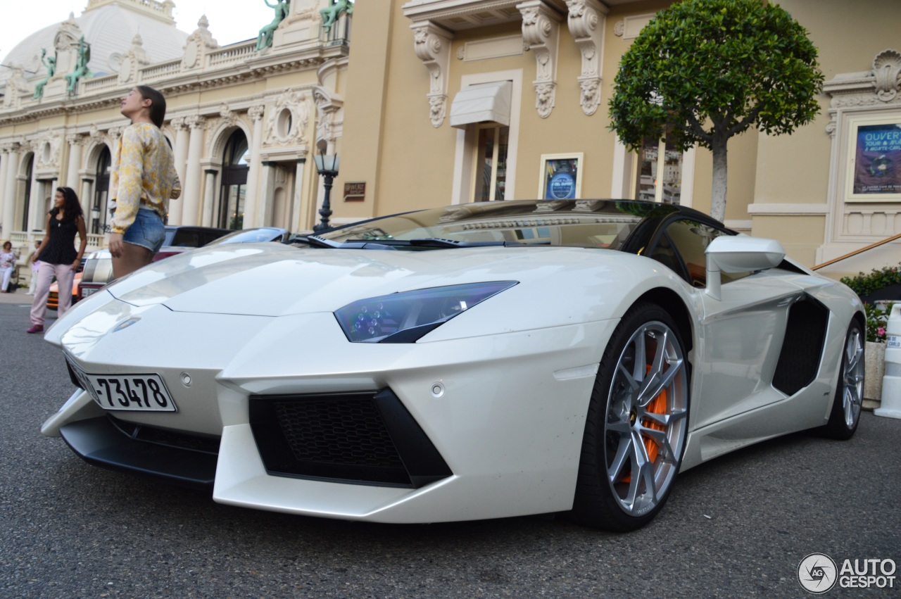 Lamborghini Aventador LP700-4 Roadster