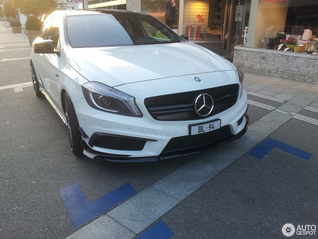 Mercedes-Benz A 45 AMG