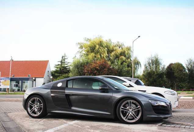 Audi R8 V10