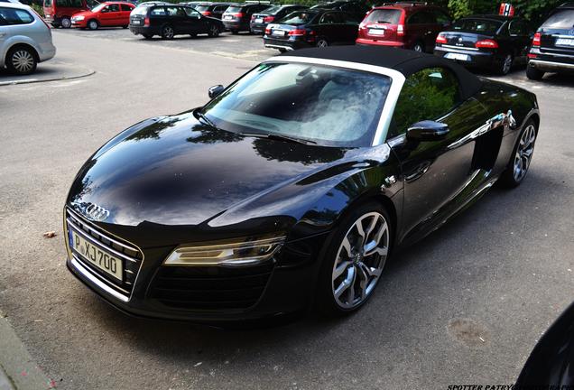 Audi R8 V10 Spyder 2013