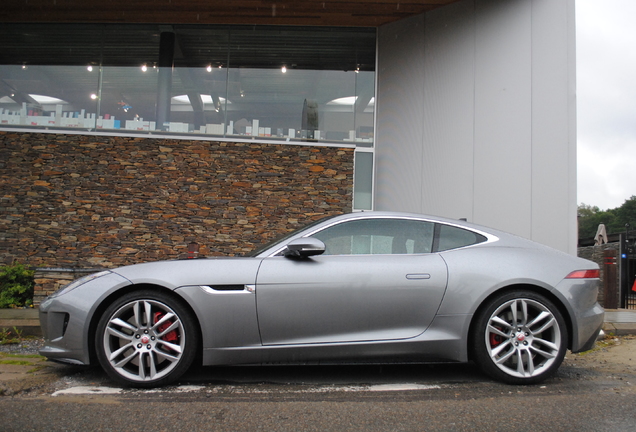 Jaguar F-TYPE R Coupé