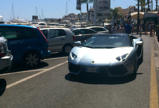 Lamborghini Aventador LP700-4 Roadster