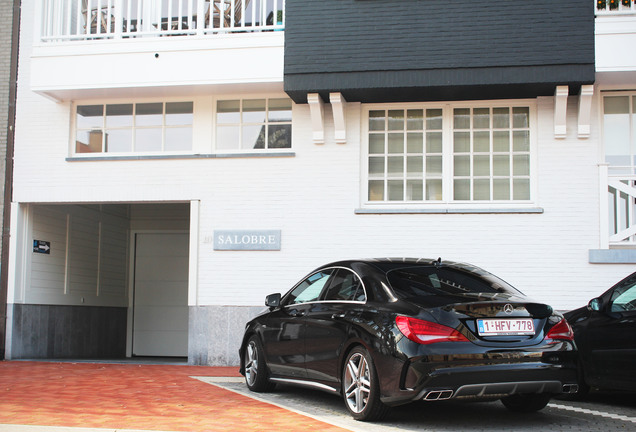 Mercedes-Benz CLA 45 AMG C117