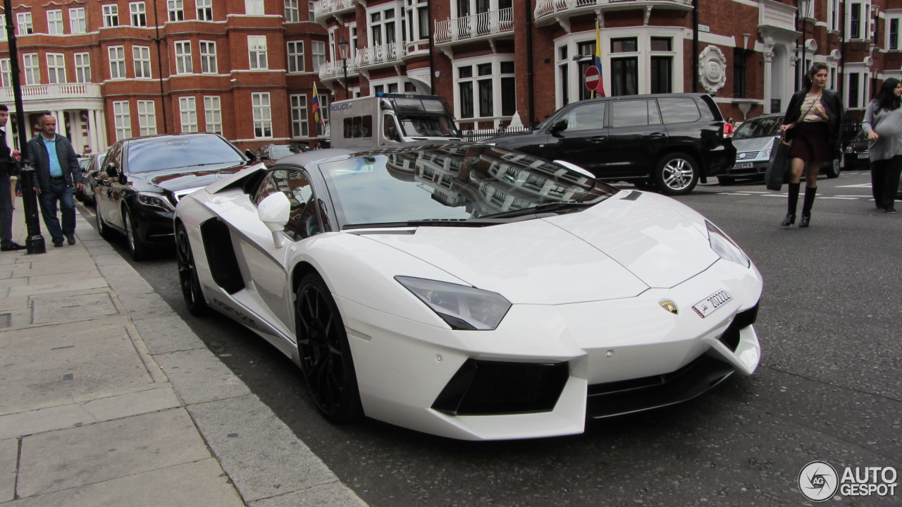 Lamborghini Aventador LP700-4 Roadster