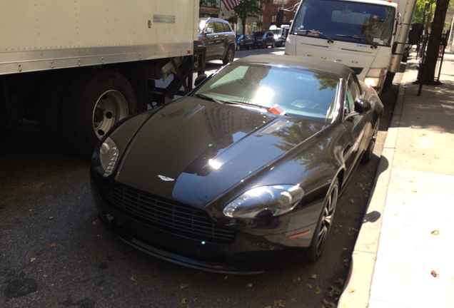 Aston Martin V8 Vantage Roadster