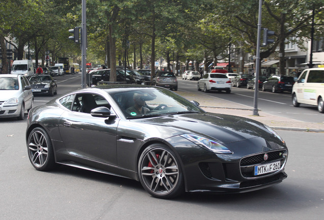 Jaguar F-TYPE R Coupé