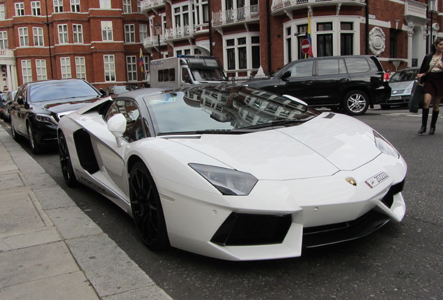 Lamborghini Aventador LP700-4 Roadster