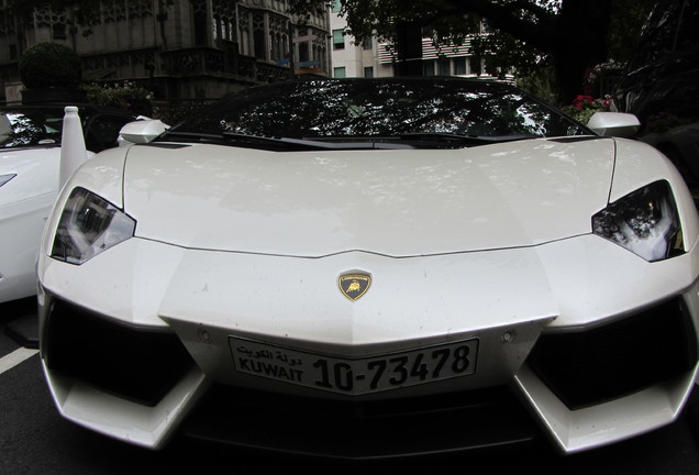 Lamborghini Aventador LP700-4 Roadster