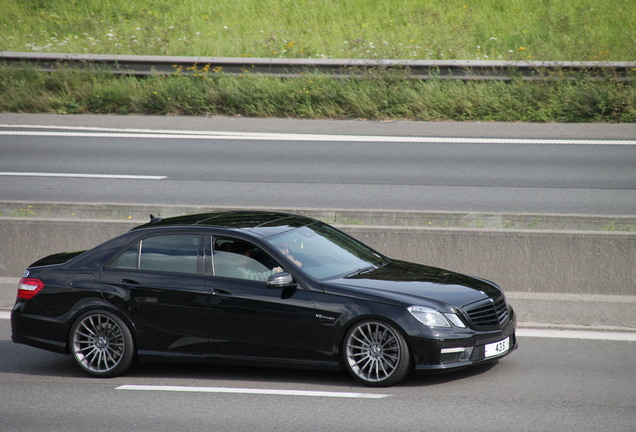 Mercedes-Benz E 63 AMG W212 V8 Biturbo