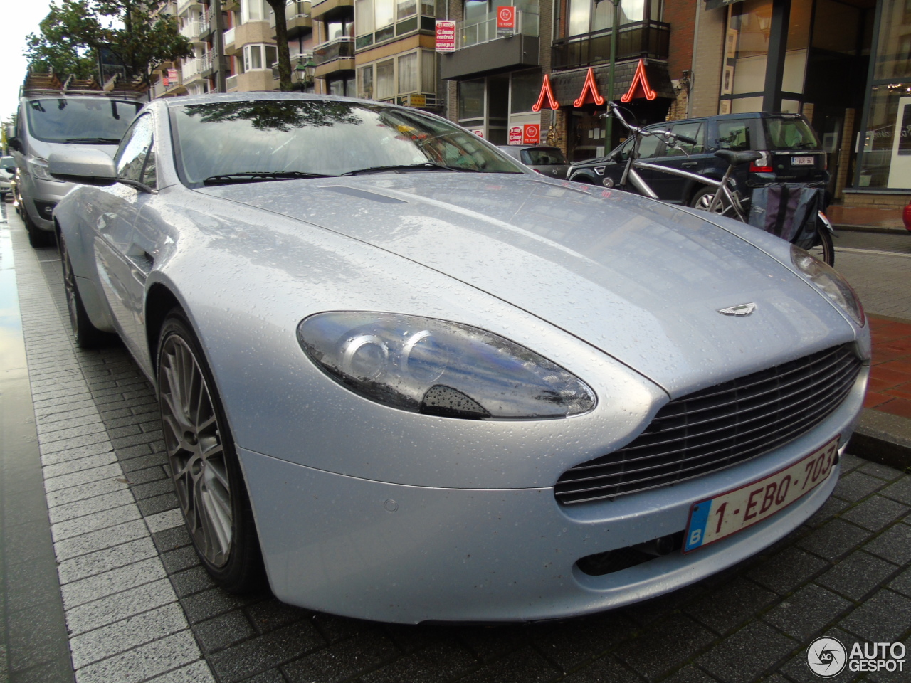 Aston Martin V8 Vantage