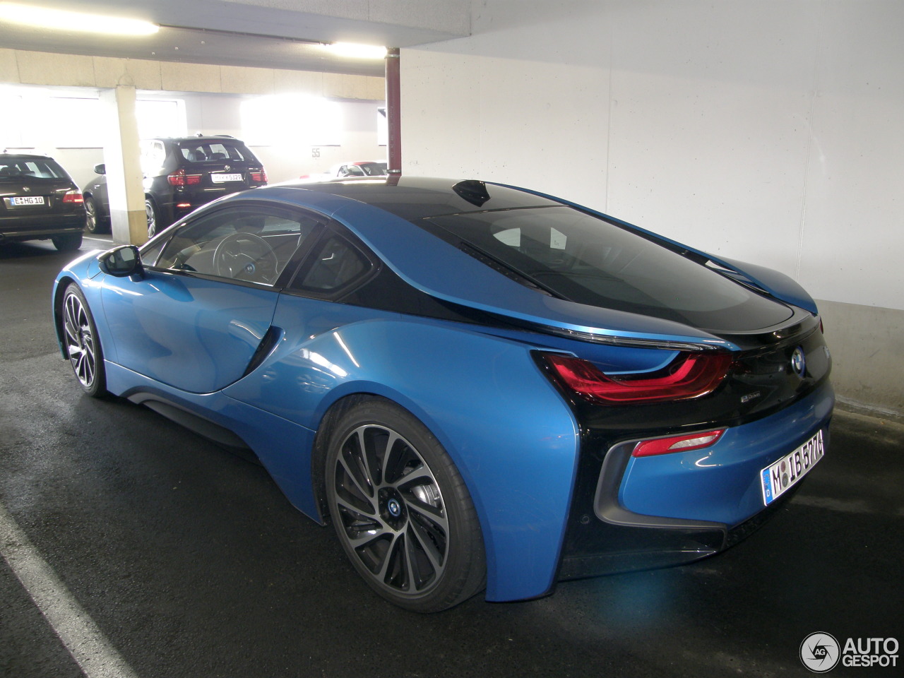 BMW i8