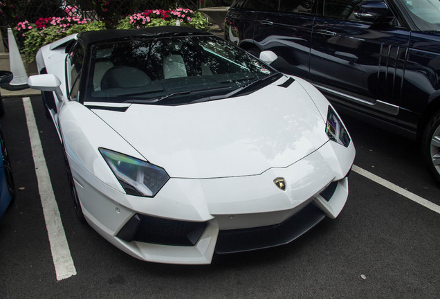 Lamborghini Aventador LP700-4 Roadster