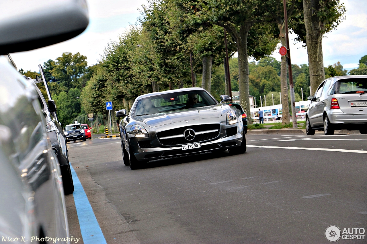 Mercedes-Benz SLS AMG