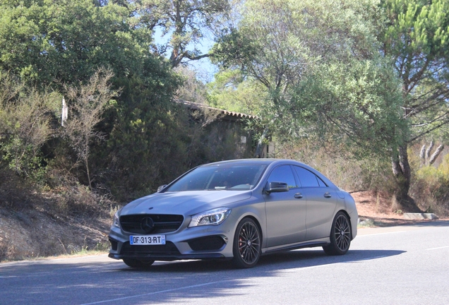 Mercedes-Benz CLA 45 AMG C117