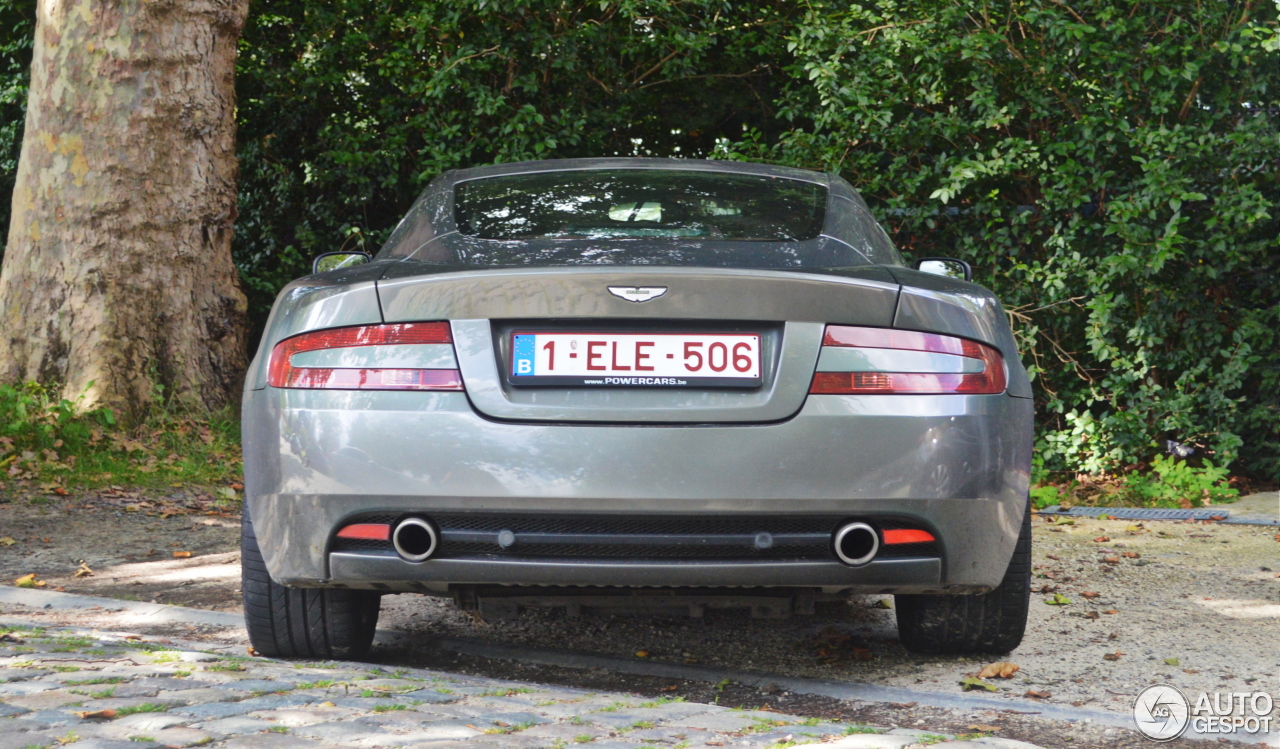 Aston Martin DB9