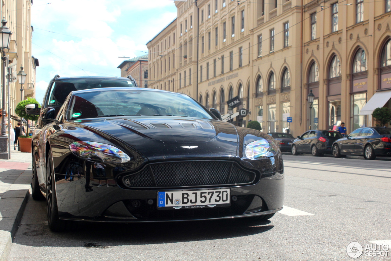 Aston Martin V12 Vantage S