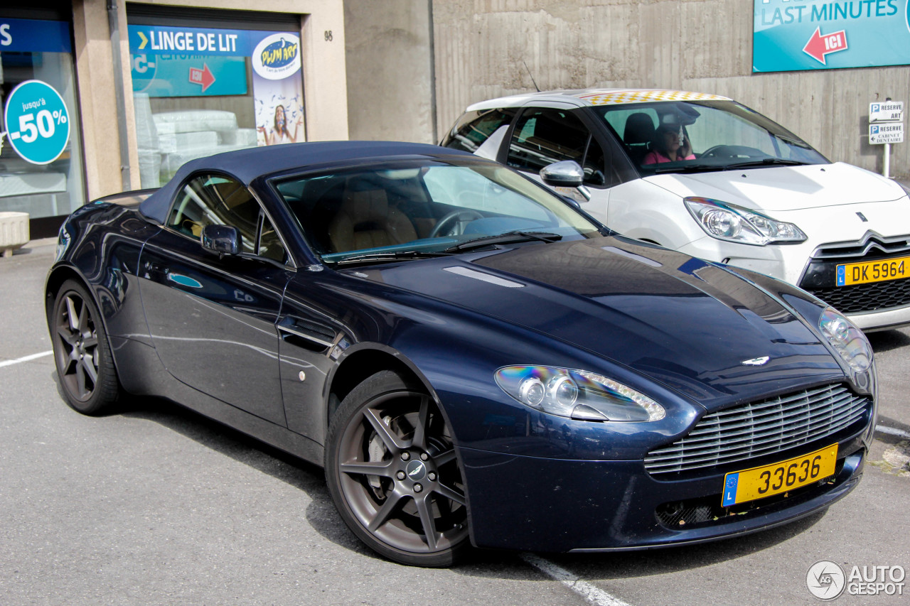 Aston Martin V8 Vantage Roadster