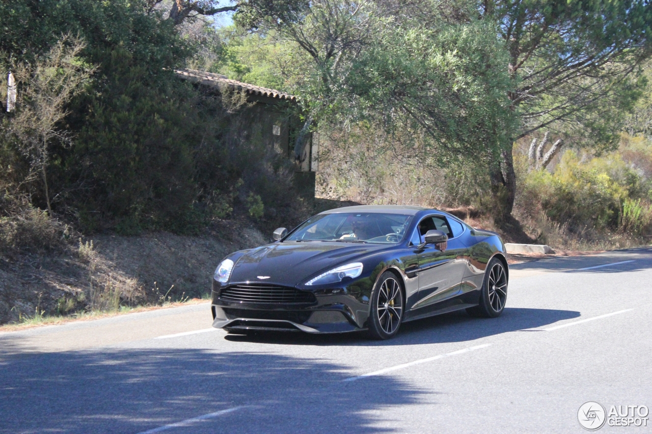 Aston Martin Vanquish 2013