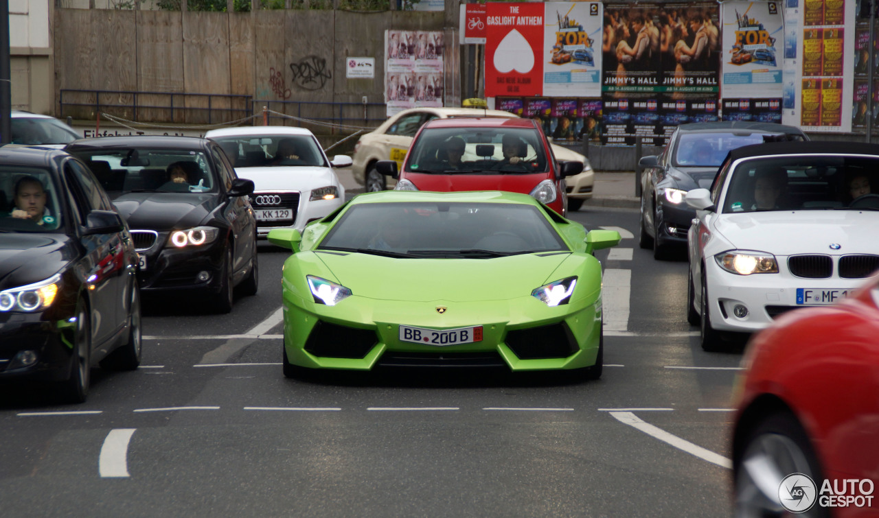 Lamborghini Aventador LP700-4