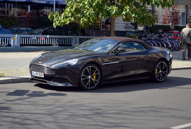 Aston Martin Vanquish Volante