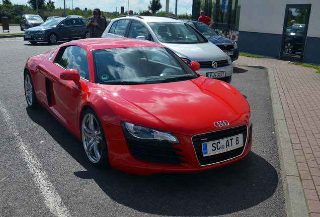 Audi R8