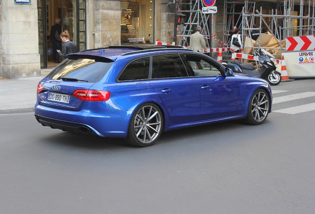 Audi RS4 Avant B8