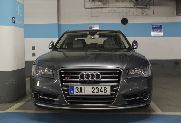 Audi S8 D4