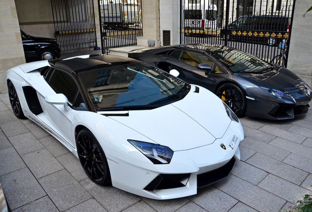 Lamborghini Aventador LP700-4 Roadster