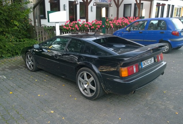 Lotus Esprit V8