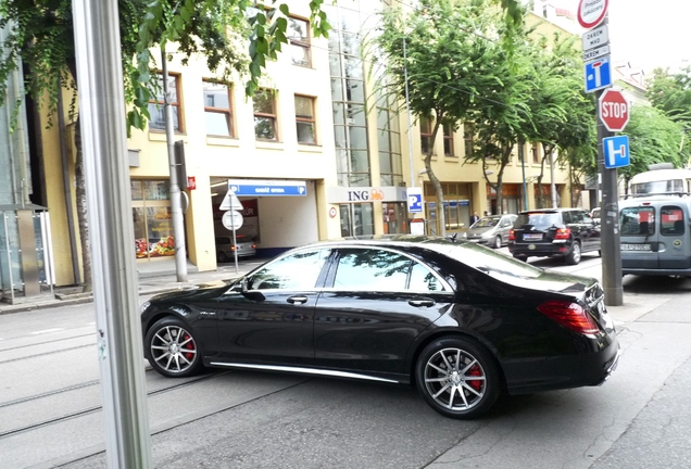 Mercedes-Benz S 63 AMG V222