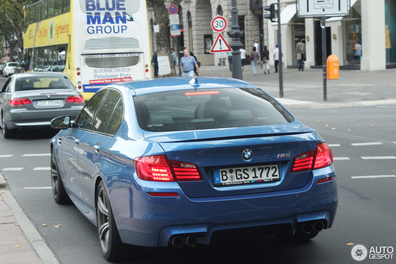 BMW M5 F10 2011