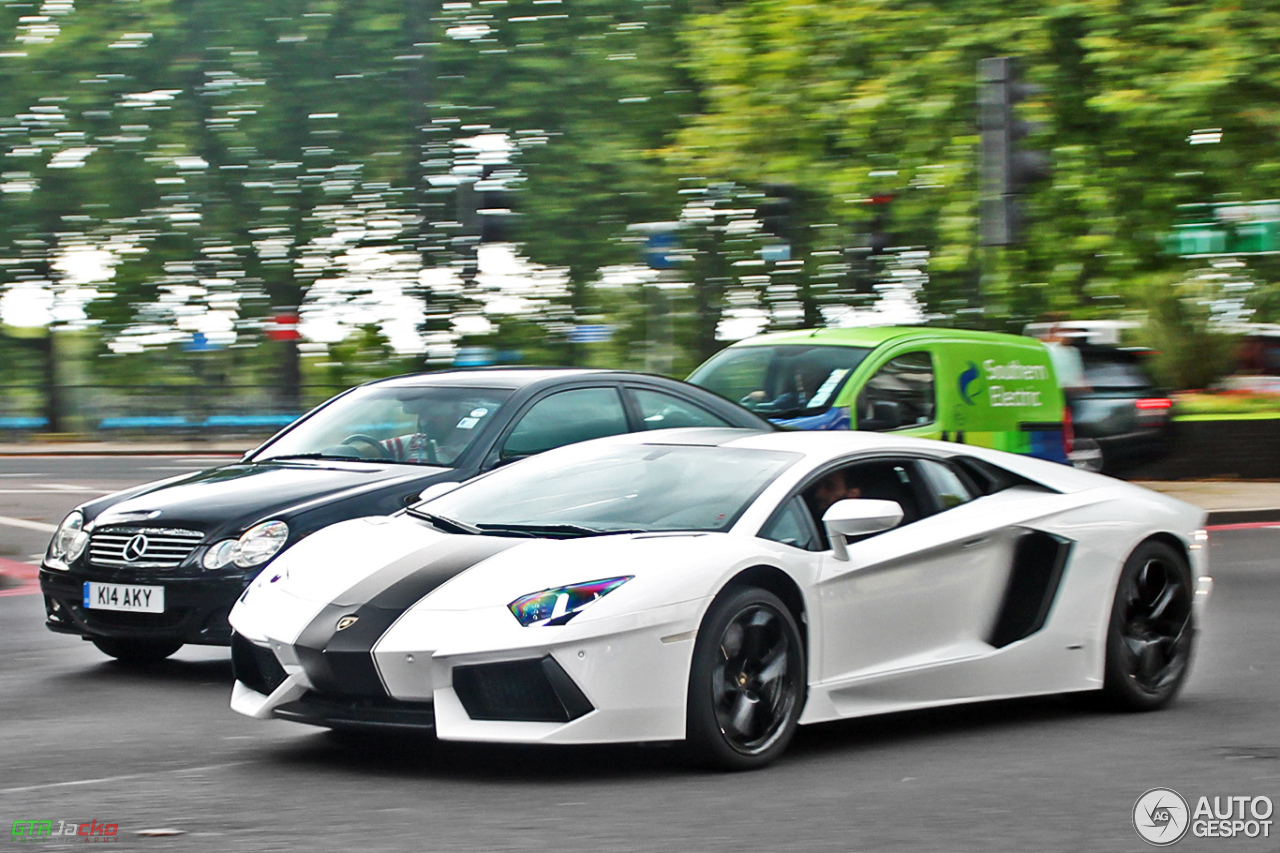 Lamborghini Aventador LP700-4