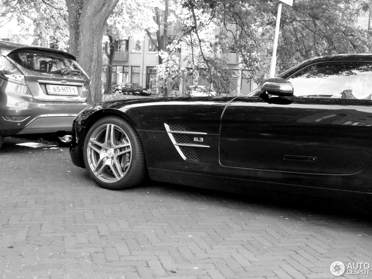 Mercedes-Benz SLS AMG