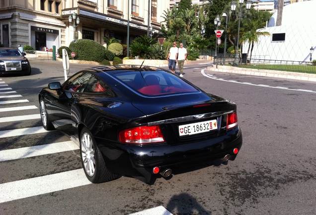 Aston Martin Vanquish S