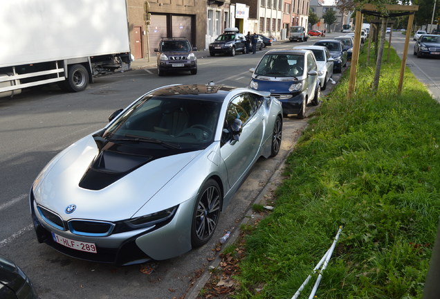 BMW i8