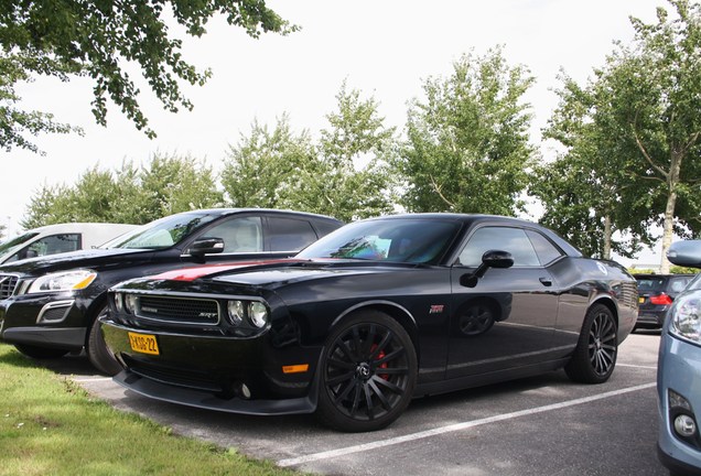 Dodge Challenger SRT-8 392