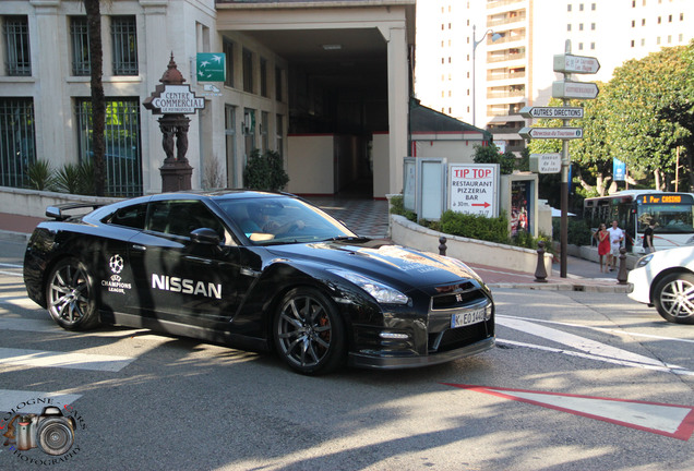 Nissan GT-R 2013