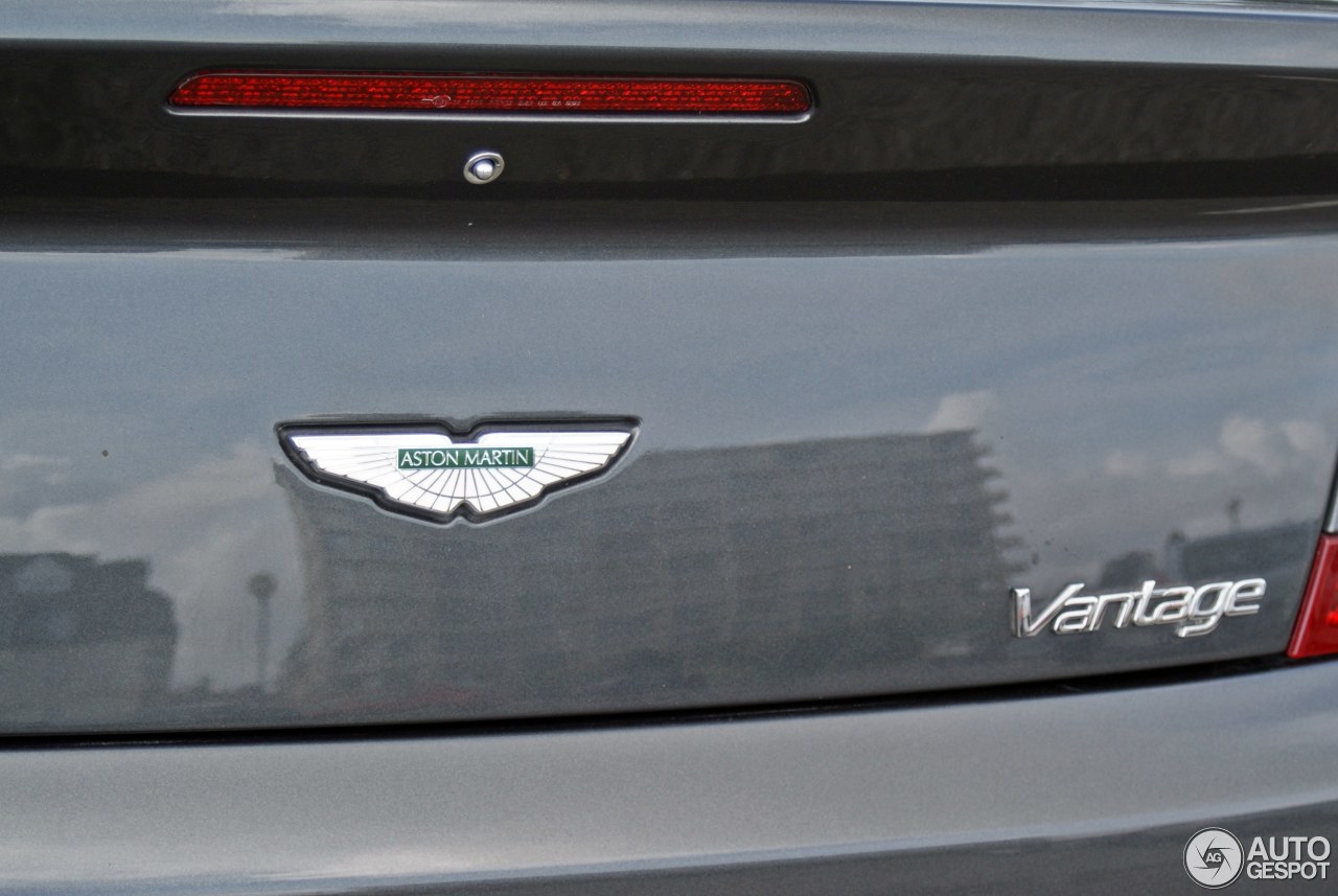 Aston Martin V8 Vantage