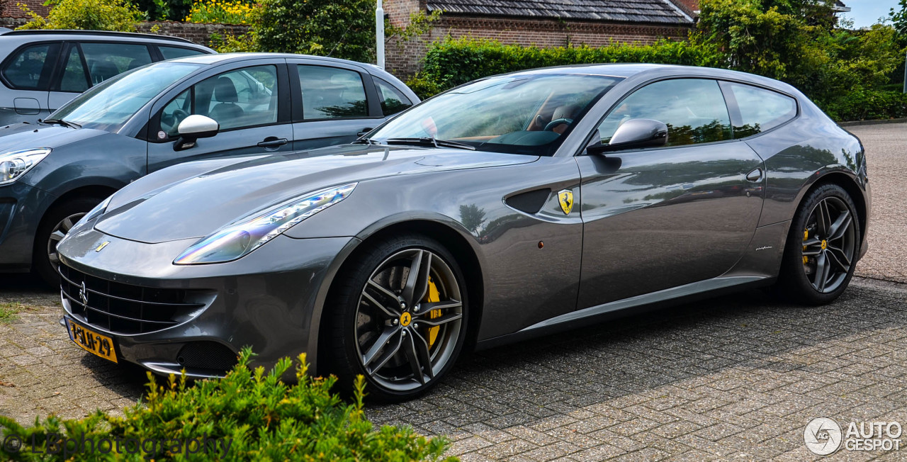 Ferrari FF