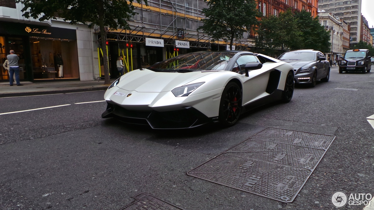 Lamborghini Aventador LP720-4 Roadster 50° Anniversario