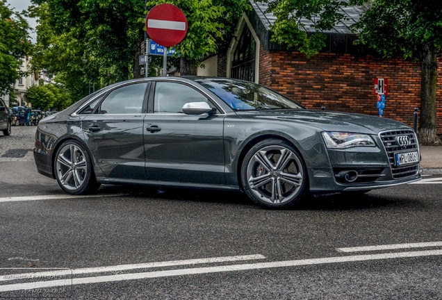 Audi S8 D4