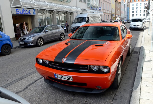 Dodge Challenger SRT-8