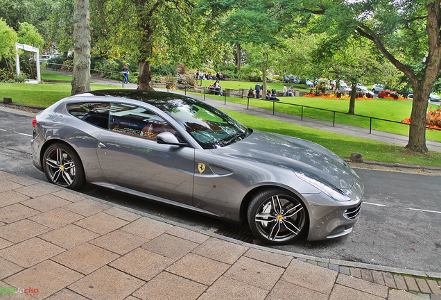 Ferrari FF