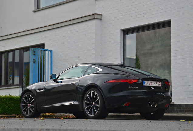 Jaguar F-TYPE S Coupé