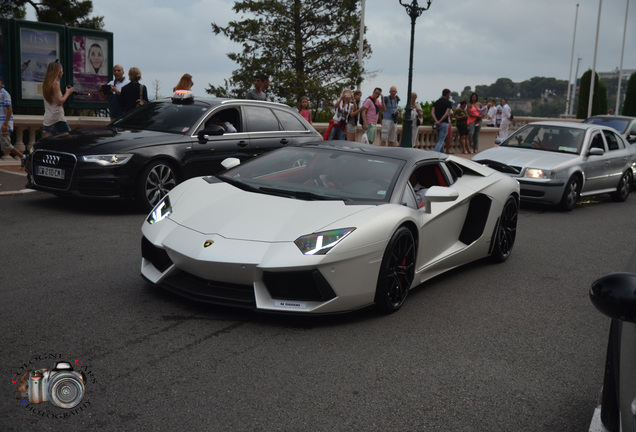 Lamborghini Aventador LP700-4 Roadster