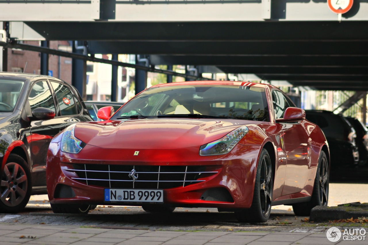 Ferrari FF