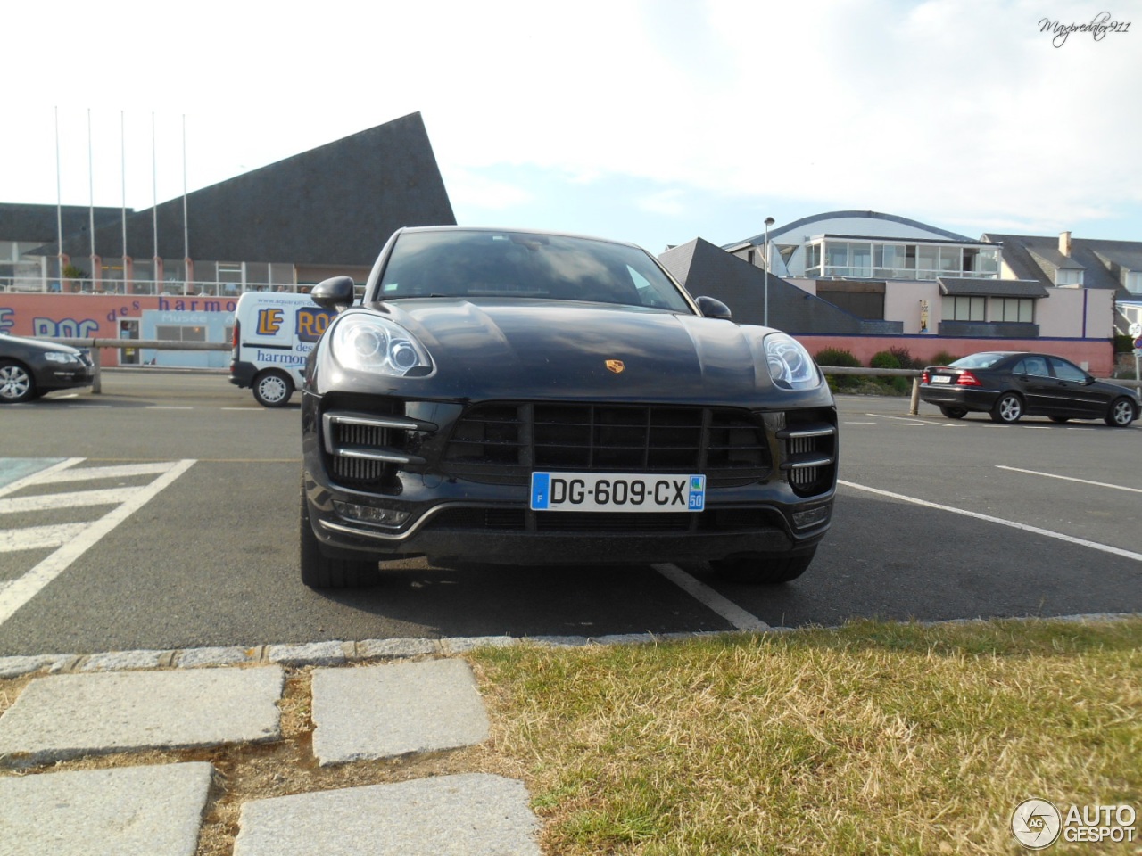 Porsche 95B Macan Turbo