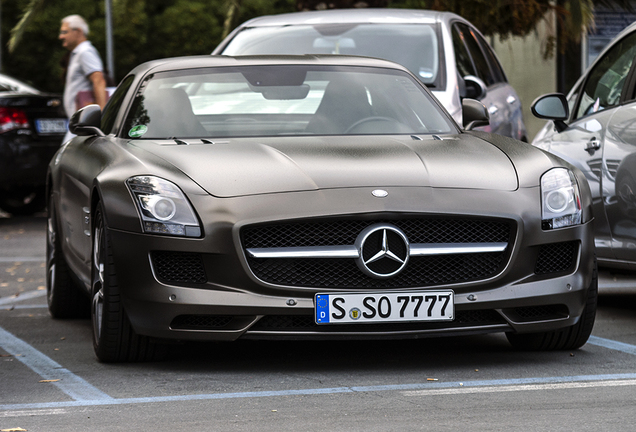 Mercedes-Benz SLS AMG