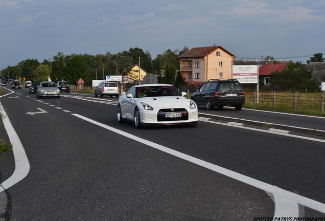 Nissan GT-R